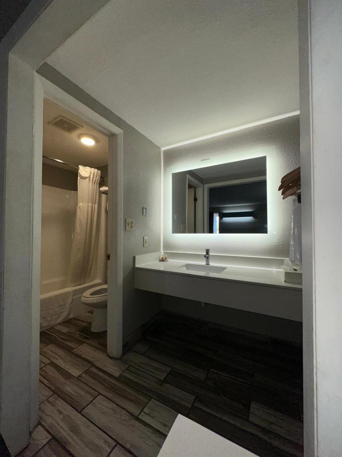 Jameson Motel Winder