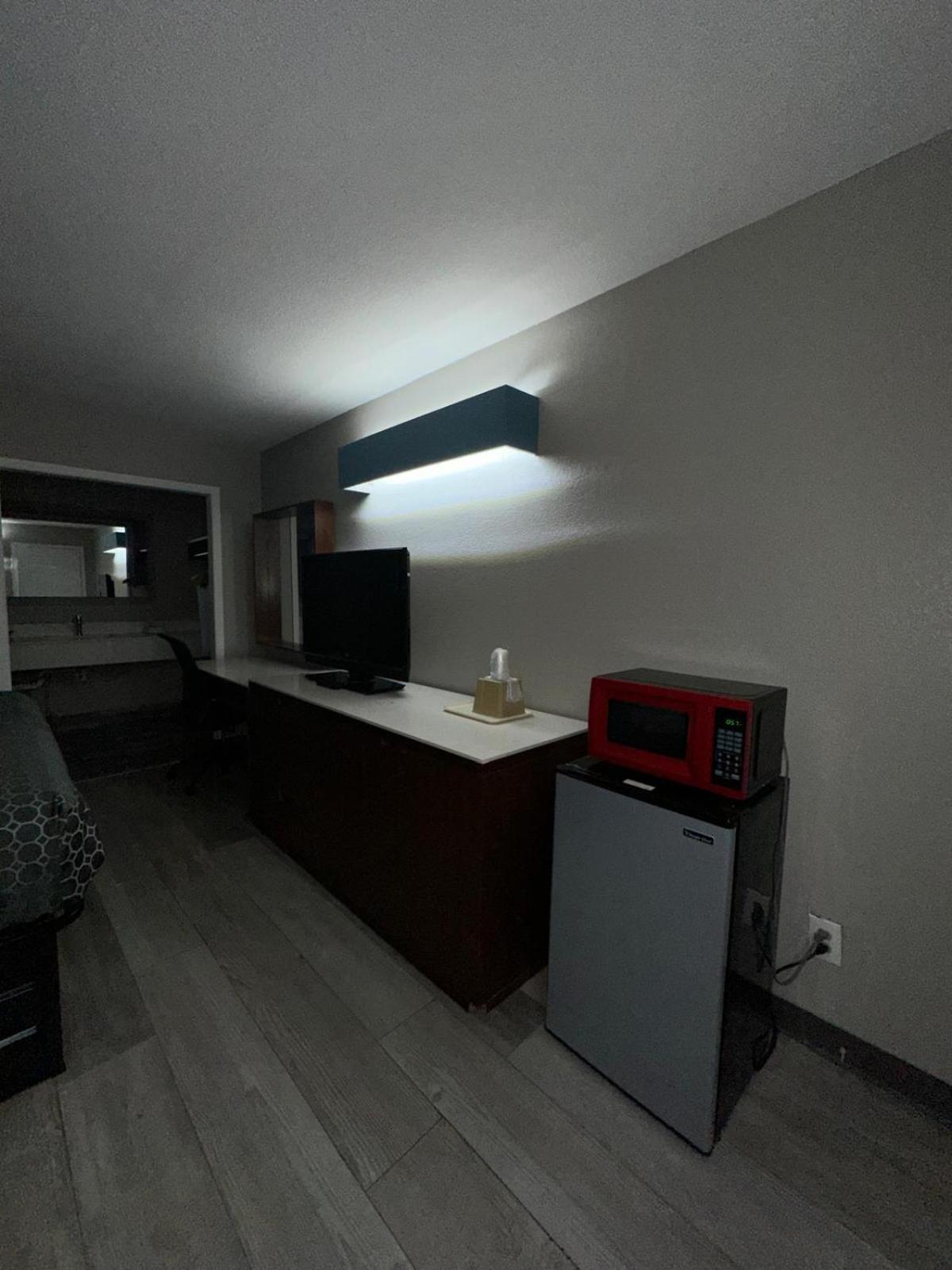 Jameson Motel Winder