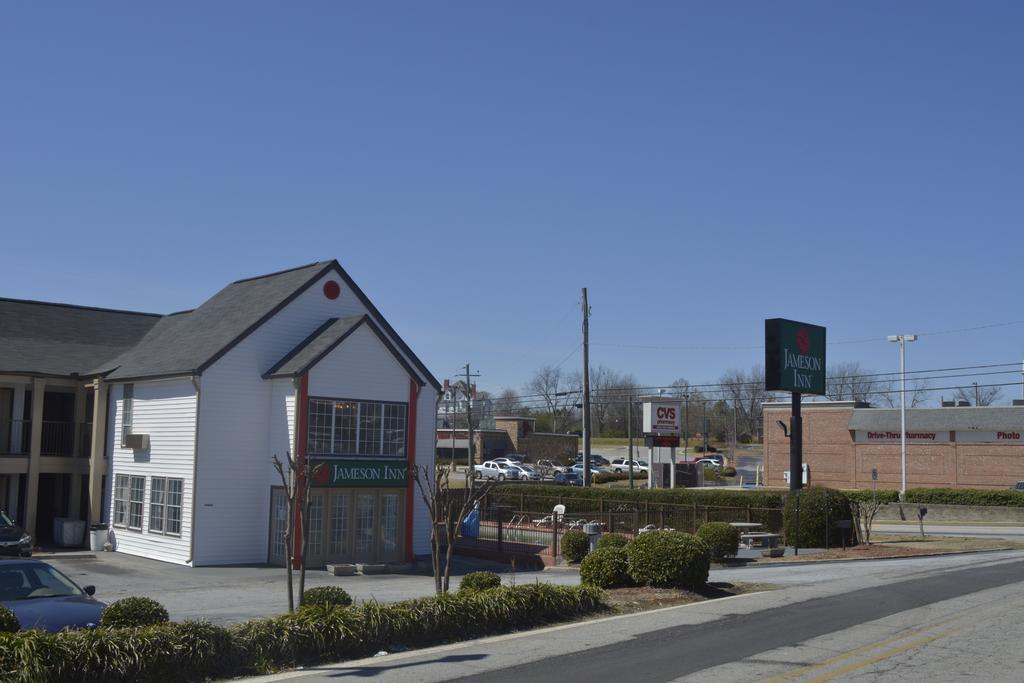 Jameson Motel Winder