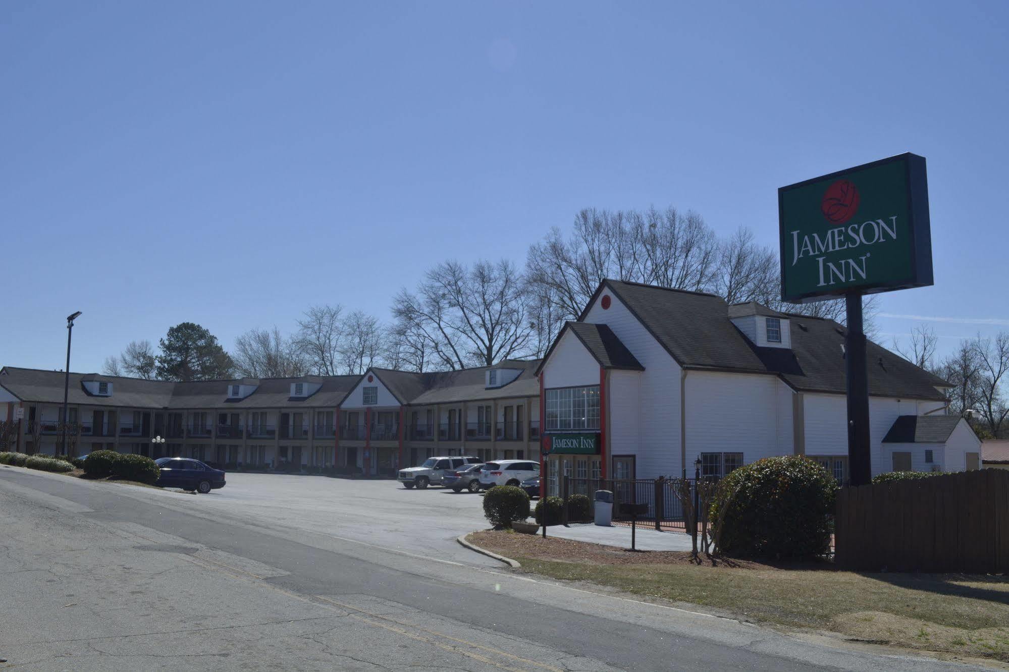 Jameson Motel 2*